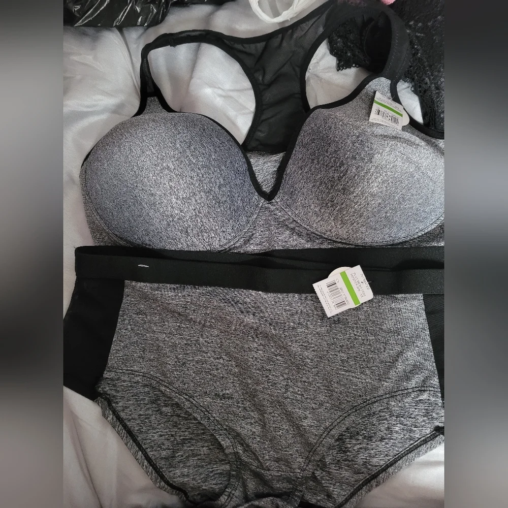 Bra sets - Picture 1 of 2